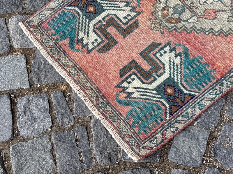 Vintage Turkish Wool Rug Handknotted Bohemian Doormat (1,6 x 2,7 ft) gallery
