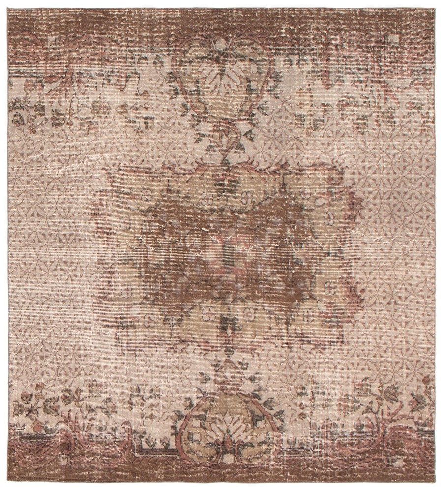Vintage 4'11" x 5'7" Traditional Hand Knotted Vegetable Dye Wool Area Rug