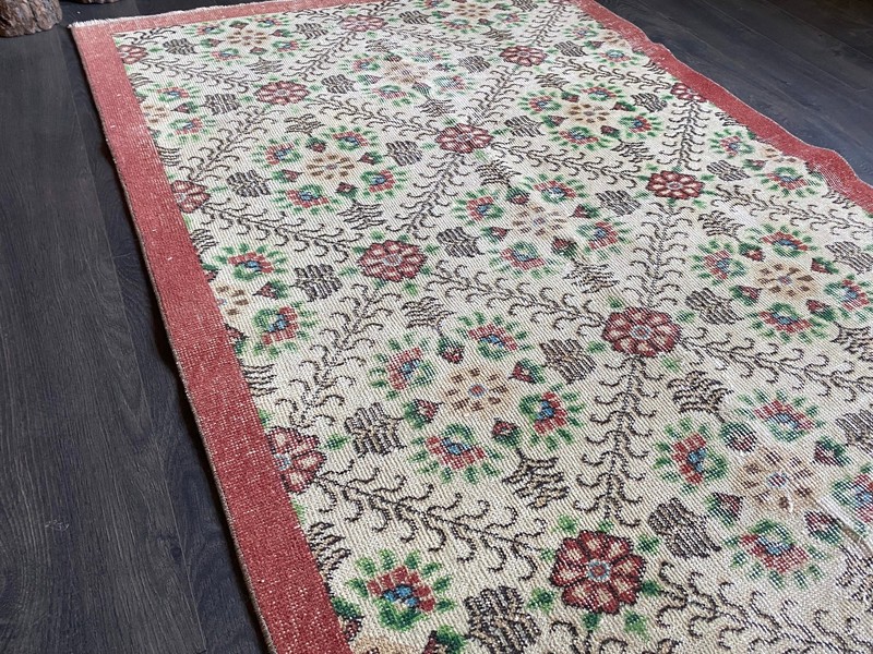 3.6x5.9 Medium Vintage Turkish Oushak Wool Rug gallery