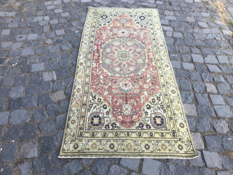 Handmade Wool Rug, Bohemian Runner Rug, Turkish Vintage Rug, Home Rug, 2,6x5,9ft gallery