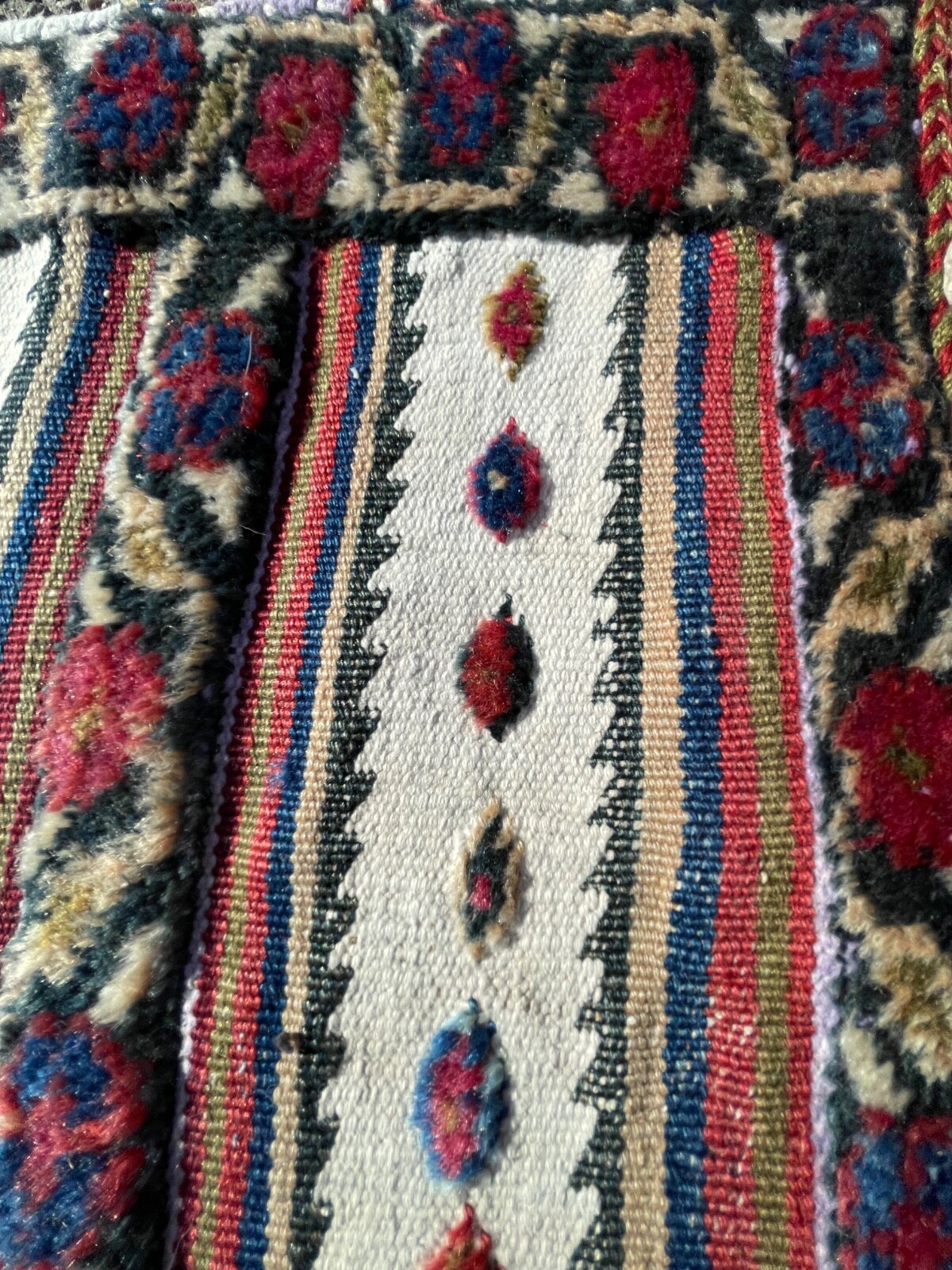 Semi-Antique Caucasian-Shirvan Khorjin complete saddle bags (2' x 4'5") gallery