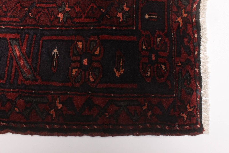 Vintage 4'9" x 7'9" Traditional Hand Knotted Vegetable Dye Wool Area Rug gallery