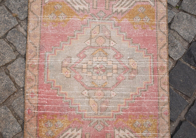 Turkish Rug 1'8'' x 3'1'' ft Vintage Small Rug Anatolian Oushak Low Pile Carpet gallery