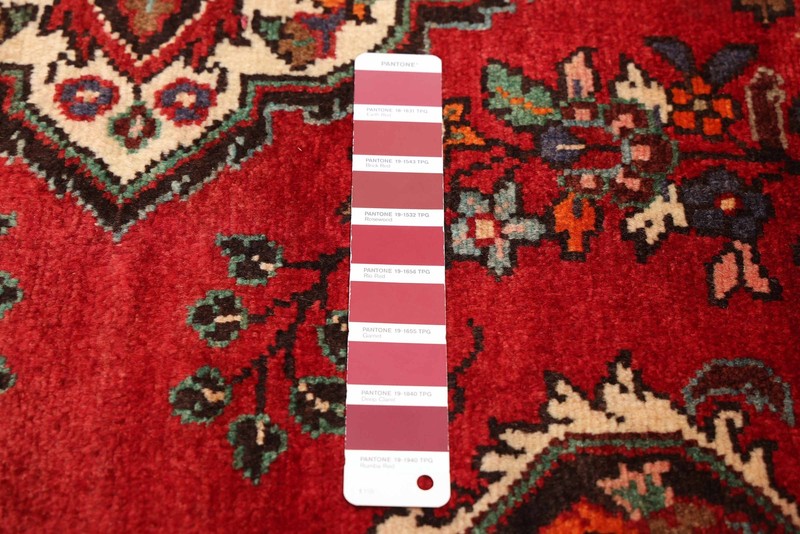 Vintage 3'2" x 5'0" Traditional Hand Knotted Vegetable Dye Wool Area Rug gallery