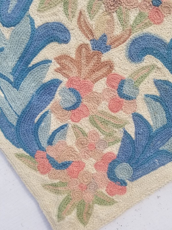 Vintage Traditional Handmade Kashmiri Chain Stitch Wool Beige Kilim 4.11x2.11ft gallery