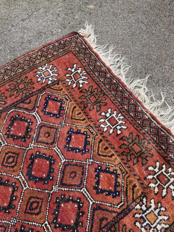 Decorative Quality Oriental Wool Rug gallery