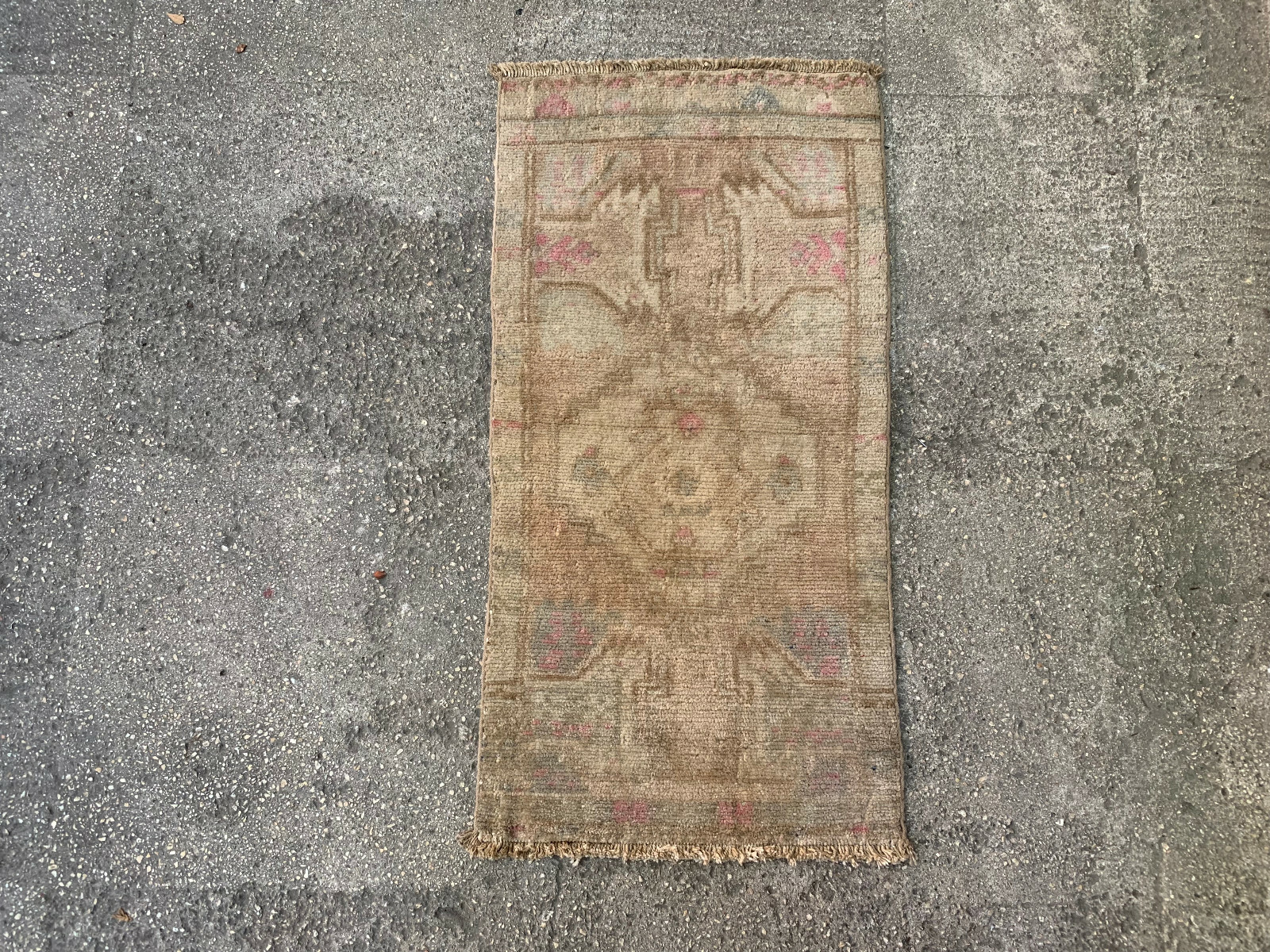 1'8'' x 3'1'' Vintage Natural Rug Village Rug Handmade Rug.SKU:V347 gallery