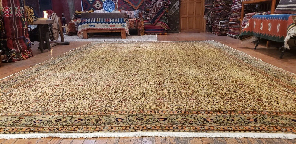 Rare Cr1930-1939s Antique Natural Dye Traditional Hereke Rug 8'7"×12'10"