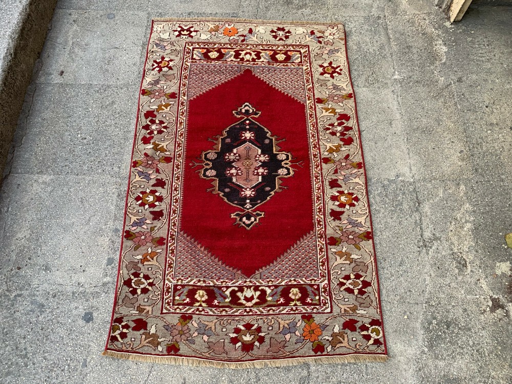 3'2'' x 5'1'' Vintage Natural Rug Village Rug Handmade Carpet.SKU:KR1120