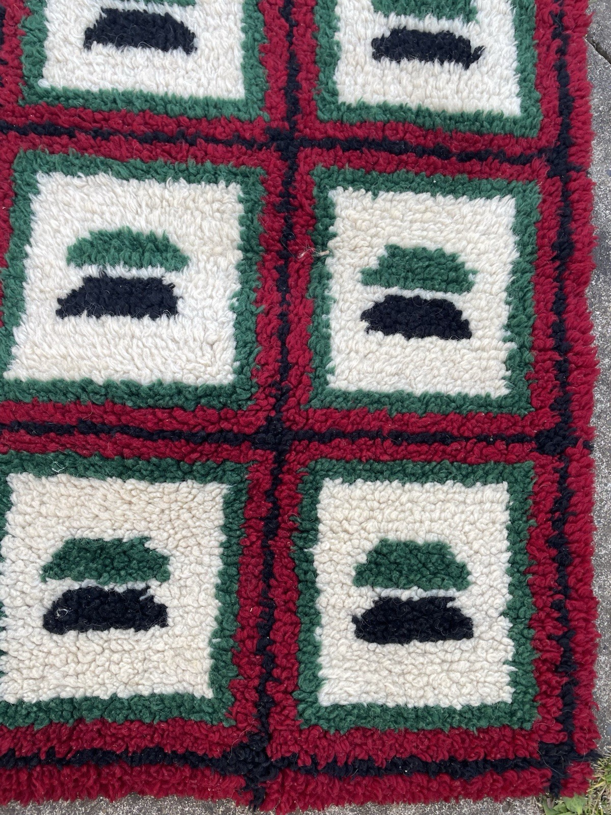 Vintage Retro Hand Knotted Latch Hook Rug Wool? 68x70cm (B51 gallery