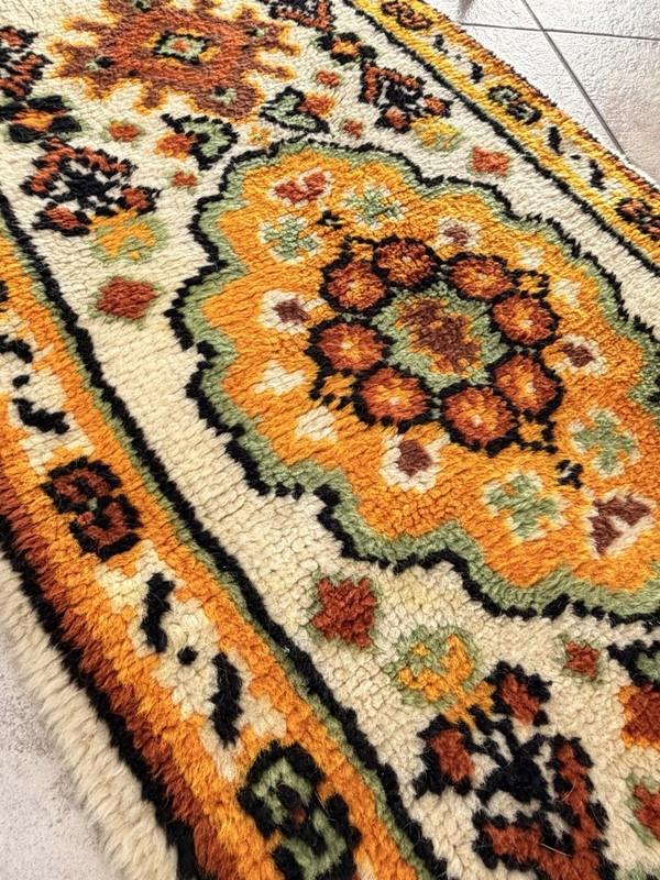 Vintage Scandinavian Rya Wool Rug 1960s/1970s (2’ 2” x 4’ 2”) gallery