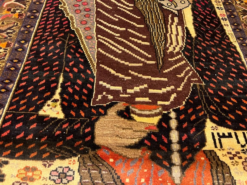110 X 210 COLLECTORS' ITEM Vintage Stunning Laila A Cup of Vine Portrait Carpet gallery