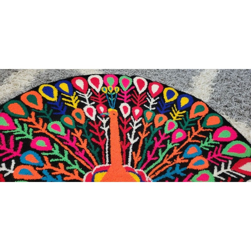 Vtg Handmade Venezuelan Peacock Rug 30" Round Bright Colors Stunning Venezuela gallery