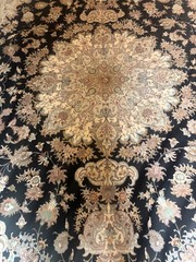 10.6×6.7. WOOL AND SILK HANDMADE RUG. CARPET .WITH SIGNATURE