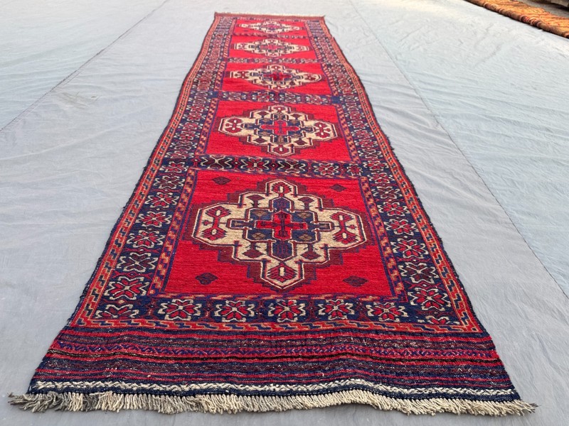 2'5x9'3 ft Vintage Tukish inspired Caucasian Hand Knotted Star Medallion Runner gallery