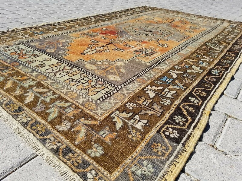 4x7ft Turkish Living Room Rug |Beautiful Antique Cr1900-1939s,Muted Natural Dyed gallery