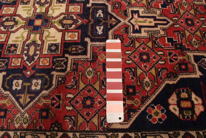 Vintage 3'2" x 5'3" Traditional Hand Knotted Vegetable Dye Wool Area Rug gallery