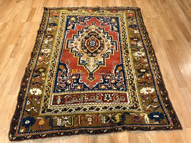 Beautiful Bergama - 1880s Antique Turkish Rug - Tribal Carpet - 3.11 x 5.4 ft. gallery