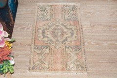 Vintage Turkish Wool Area Rug, Red Green Geometric Design (1’5×2’9 ft.)