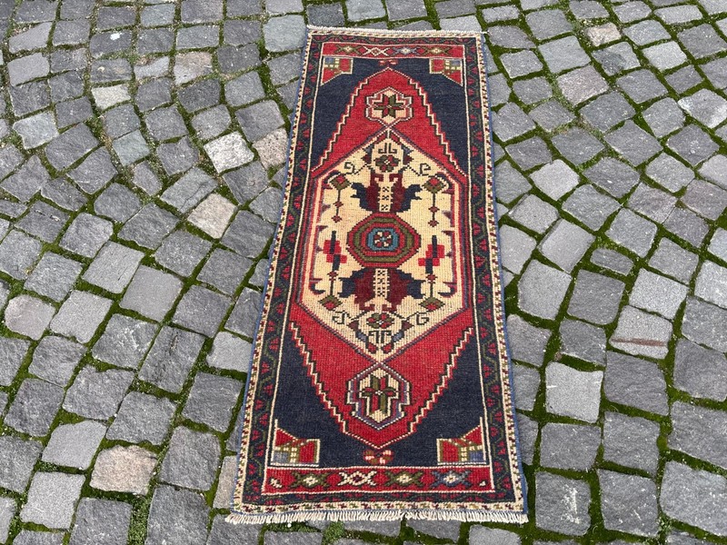 Turkish rug, Vintage small rug, Handmade wool rug, Entryway rug 1,6 x 4,0 ft gallery