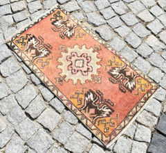 Vintage Turkish Rug 1’6” x 2’9” ft Anatolian Oushak Rug Hand Knotted Area Rug