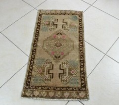 Turkish Runner 2.7×1.5 ft Mini Anatolian Rug Vintage Runner Turkish Runner Y113