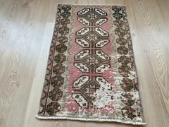 1.5×2.3 ft,Small Pink rug,Faded rug,Oushak Wool rug,Doormat rug, Bath rug,Boho