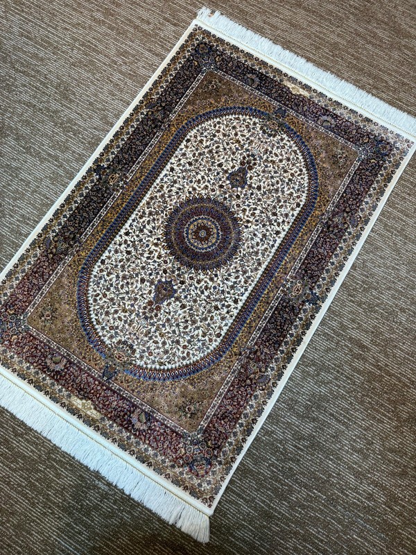 Silk 3 x 5 ft High Quality Medallion Design Mid Size Area Rug Carpet gallery