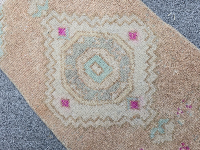 Small Vintage Turkish Oushak Rug 1.2x2.1 Hand Knotted Wool Peach Pink Green gallery