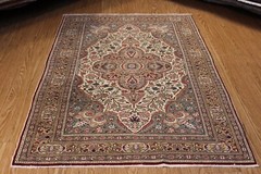 ANTIQUE Handmade Turkish Anatolian Kaisari Rug 4′ x 6′ Floral with medallion