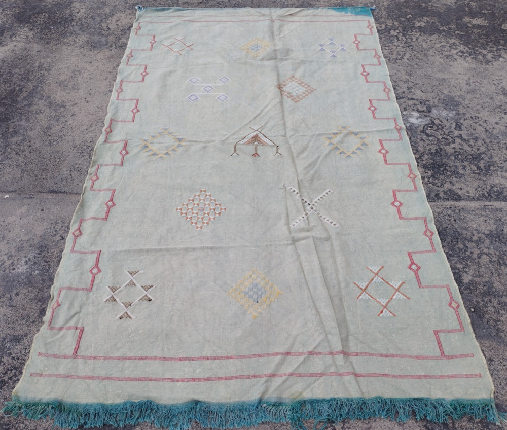 Vintage Handmade Moroccan Tribal Wool Kilim Rug 234x135 cm