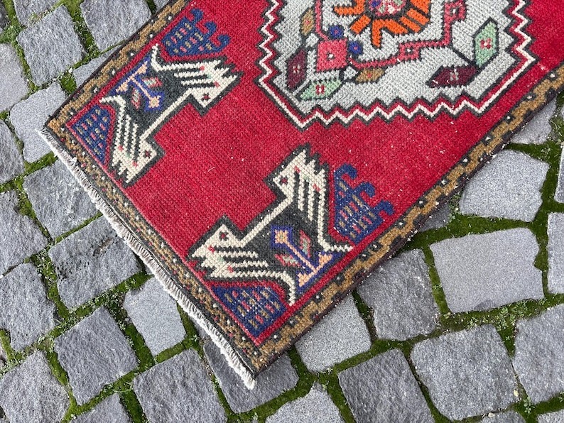 Handwoven Wool Kilim Rug, Small Vintage Turkish Oushak 1,6 x 3,1 ft gallery
