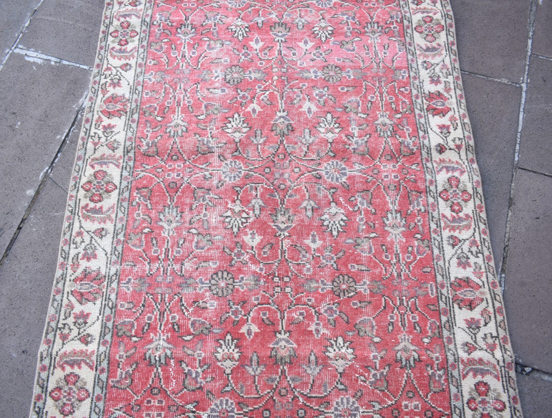 Vintage Turkish Rug 43'' x 81'' Muted Dye Oushak Rug Hand-knotted Wool Rug gallery