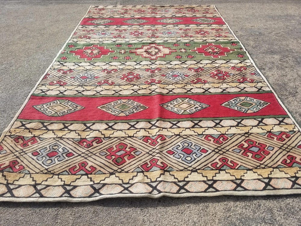 Vintage Traditional Handmade Anatolian Wool Red Kilim 4.10x2.10ft