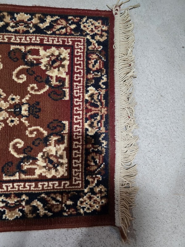 This is a Antique beautiful Traditional, One-of-A-Kind Area Rug gallery