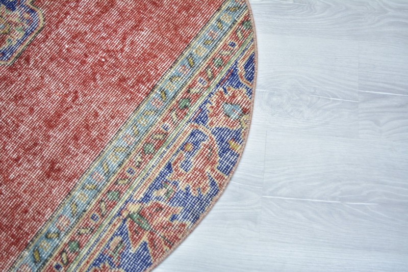 Vintage Handmade Red Door Mat, 3.1 ft Round Entry Mat, Red Turkish Round Rug, gallery