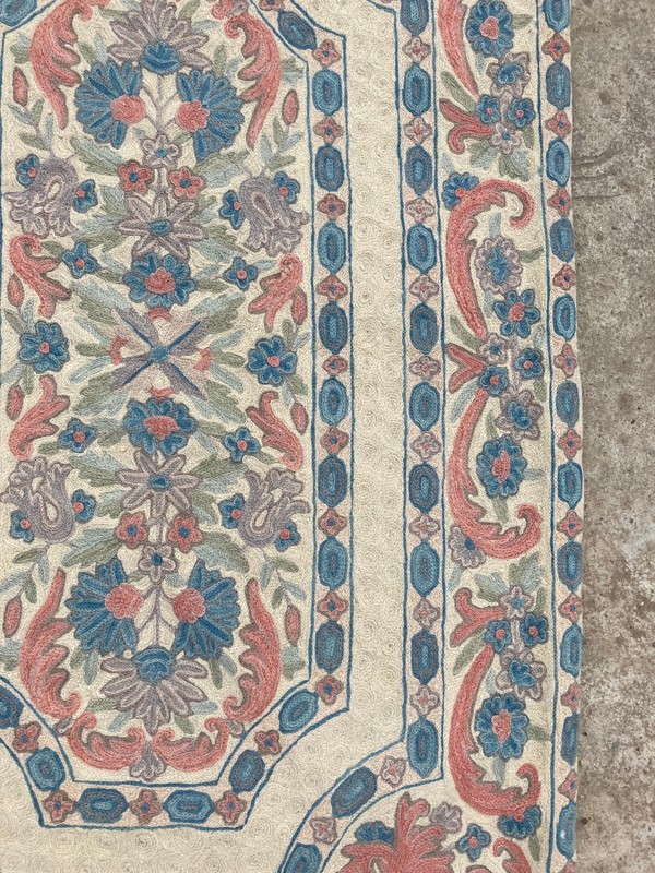 Vintage Handmade Kashmiri Crewel Floral Wool Chain Stitch Rug 116x70 cm gallery