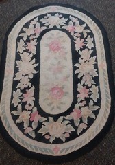 1930s American Folk Art Hooked Rug Florals 5′ x 3′ Good Condition