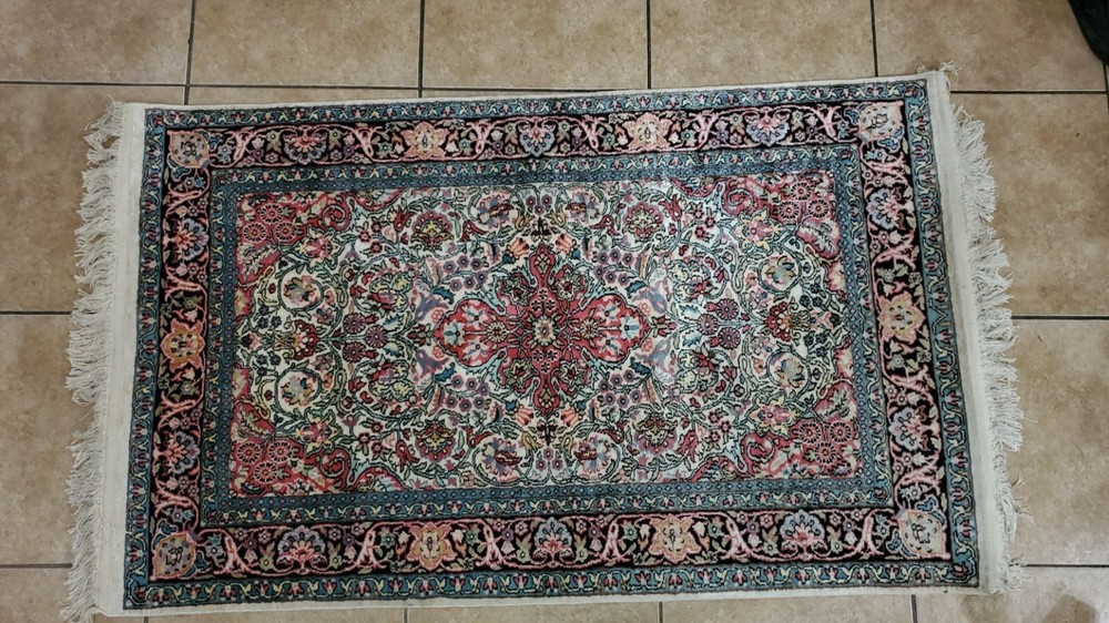 vintage oriental rug 3 ft x 5 ft handmade Kashmir 1980's unused condition
