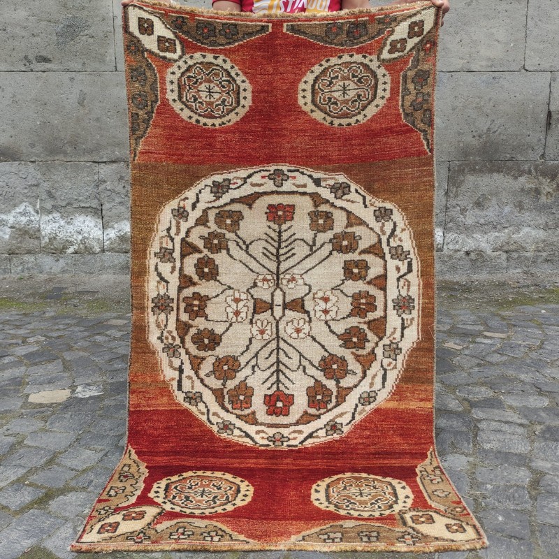 Noble Old Area Rug 2.66 x 4.95 ft , Handmade 3x5 Kitchen Rug 81 x 151 cm gallery