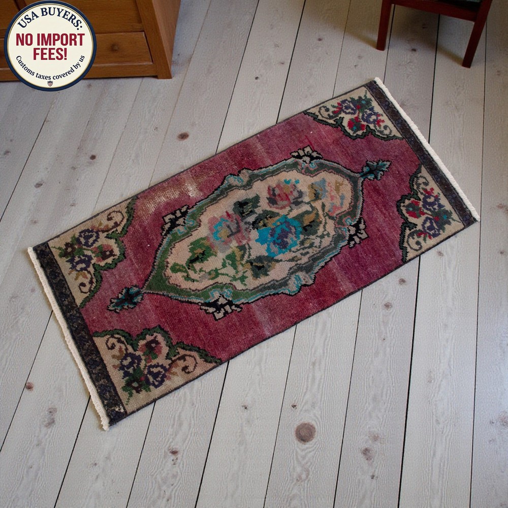 Vintage Turkish Rug Small Accent Rug - 1'5"x2'11" Burgundy Floral Small Doormat