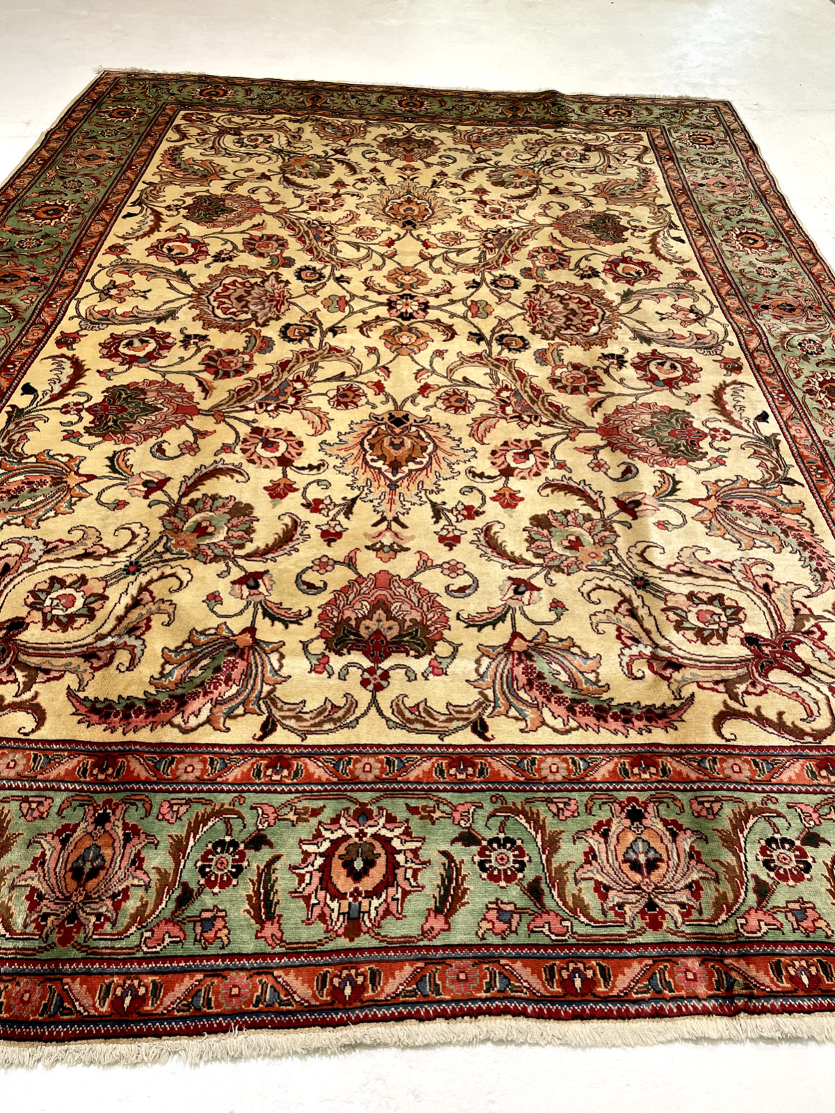 Antique Oriental Hand-Knotted Wool Area Rug Ivory/Green/Red 9'7" x 12'8" gallery
