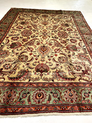 Antique Oriental Hand-Knotted Wool Area Rug Ivory/Green/Red 9’7″ x 12’8″