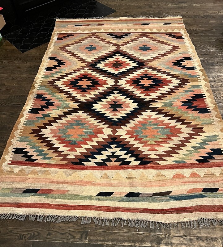 STUNNING!!! Vintage Turkish Kilim Rug! 10 Ft x 6’10 1/2”. Incredible! gallery