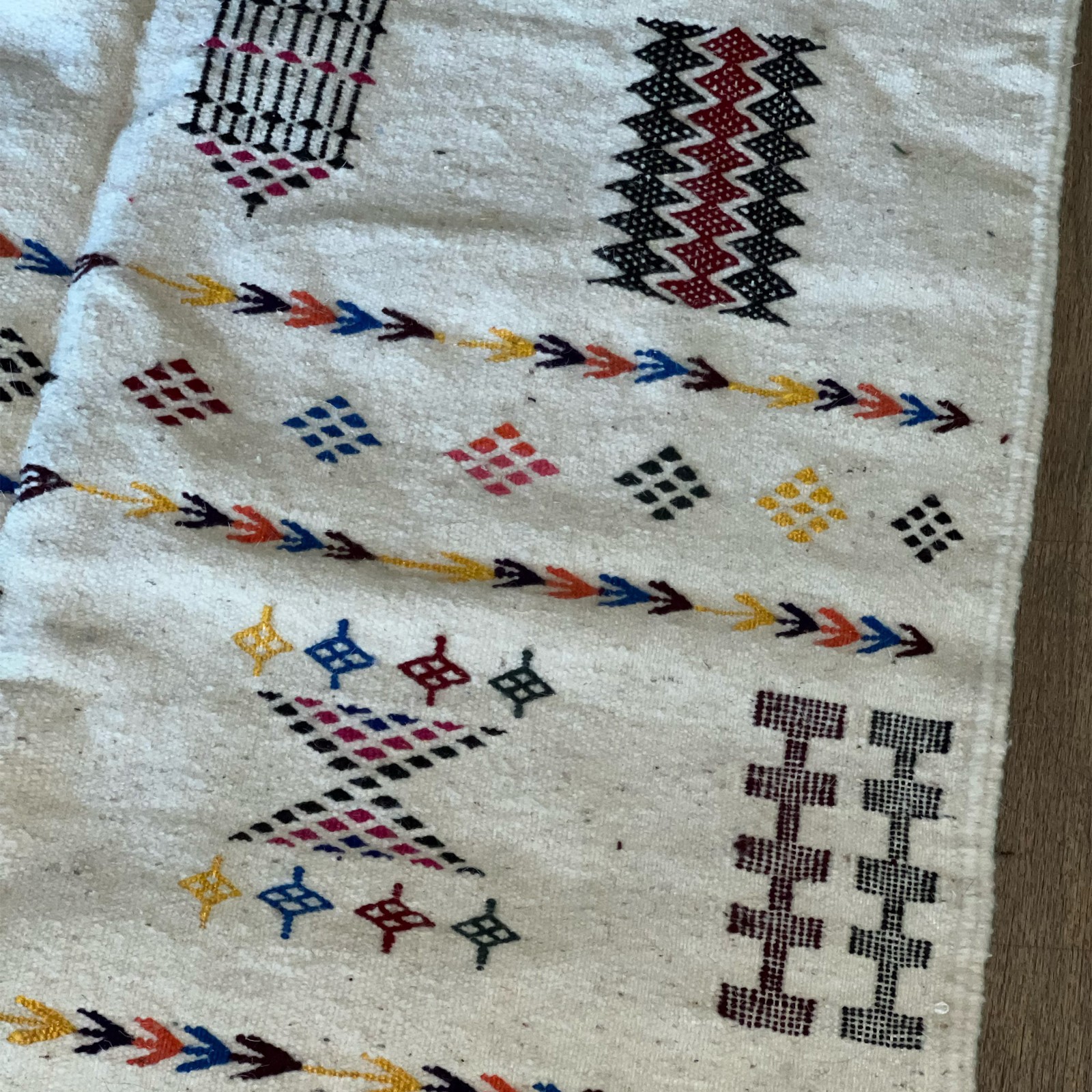 Algerian Traditional Berber Rug for living room - White w/ Colors gallery