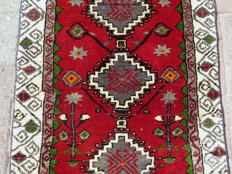 Vintage Turkish Carpet, Handmade Bedroom Rug, Tribal WoolRug, Red Carpet 27"X50" gallery