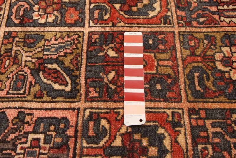 Vintage 3'5" x 5'1" Traditional Hand Knotted Vegetable Dye Wool Area Rug gallery