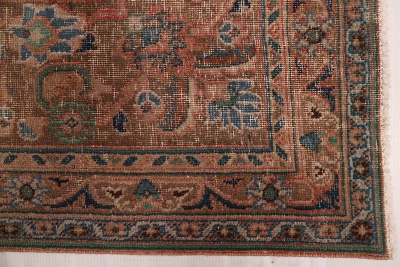 Vintage 9'6" x 12'6" Traditional Hand Knotted Vegetable Dye Wool Area Rug gallery