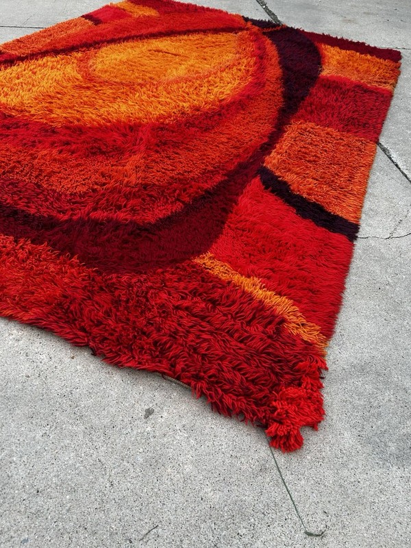 Vintage 60's/70's Danish Ege Rya 9' x 6' Shag Pile Area Rug Warm Reds & Orange gallery
