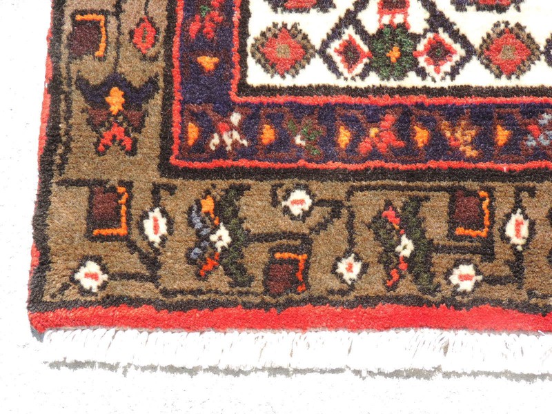 3x5ft. Handmade Vintage Sarab Wool Rug gallery